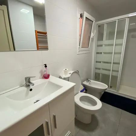 Piso Jovenes Familia Cerca Playa Y Centro . Blasco Ibanez A Apartment *